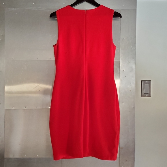 Crimson Body Contour Dress - Picture 2 of 3